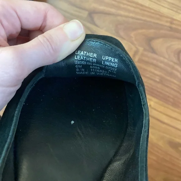 Tory Burch Black Leather Flats 6 - Picture 4 of 5